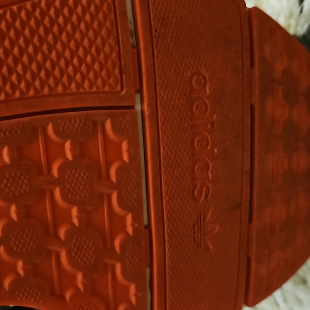 Adidas Swift Run - image 7